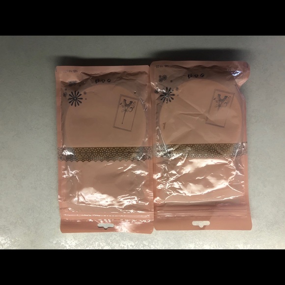 2 Pairs of invisible backless adhesive bra - Picture 6 of 6